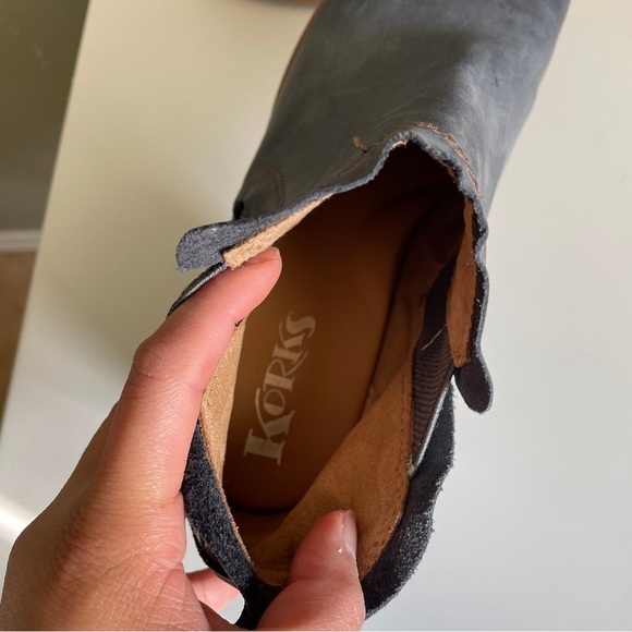Korks Ease Tea Chelsea Booties- 7M - Picture 5 of 9
